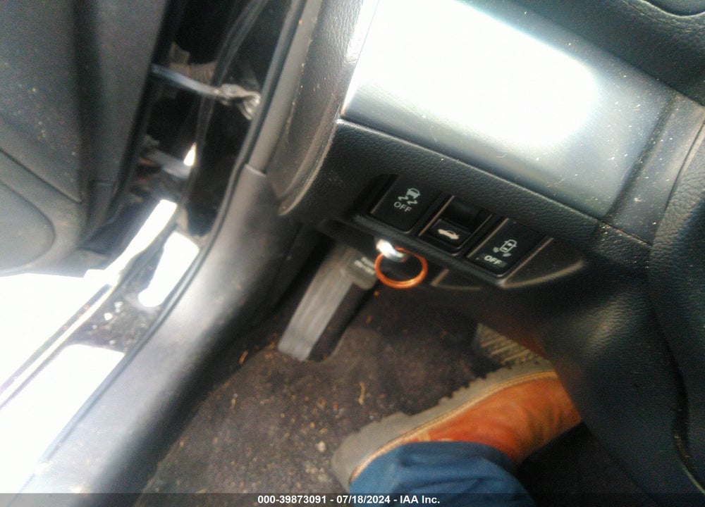 2011 INFINITI G37X VIN: JN1CV6AR4BM412015
