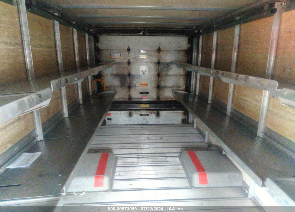 2014 ISUZU COMMERCIAL VAN VIN: JALB4T176E7W00061