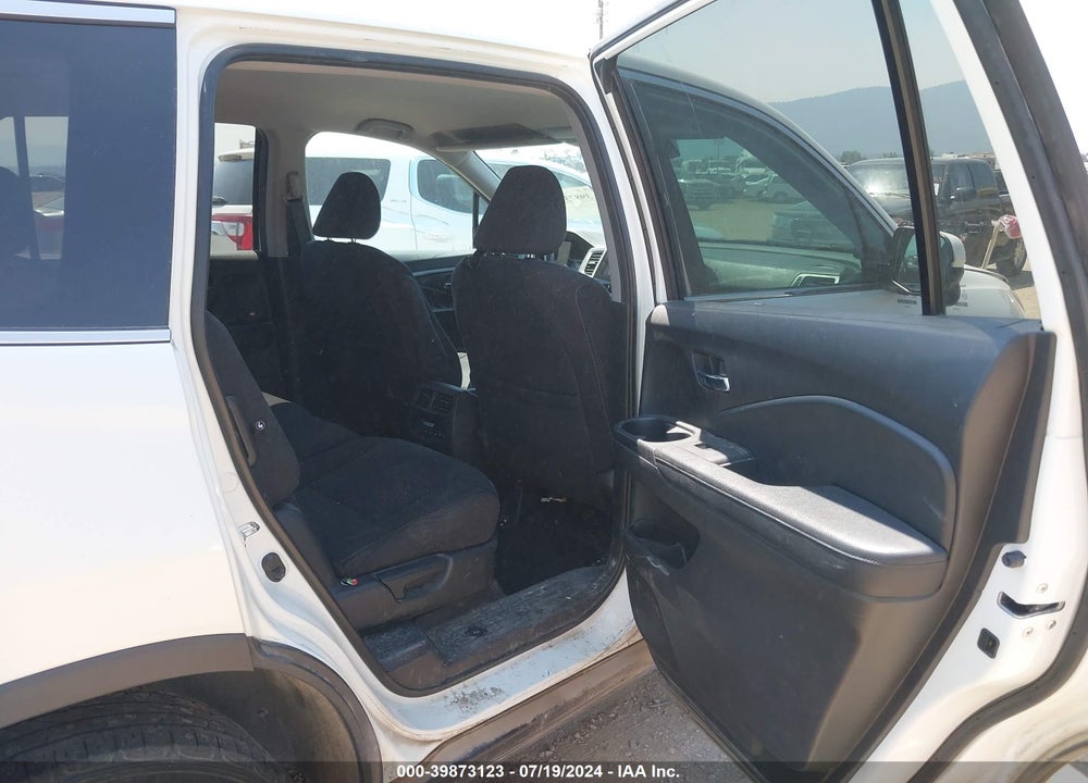 2018 HONDA PILOT EX VIN: 5FNYF6H49JB047770