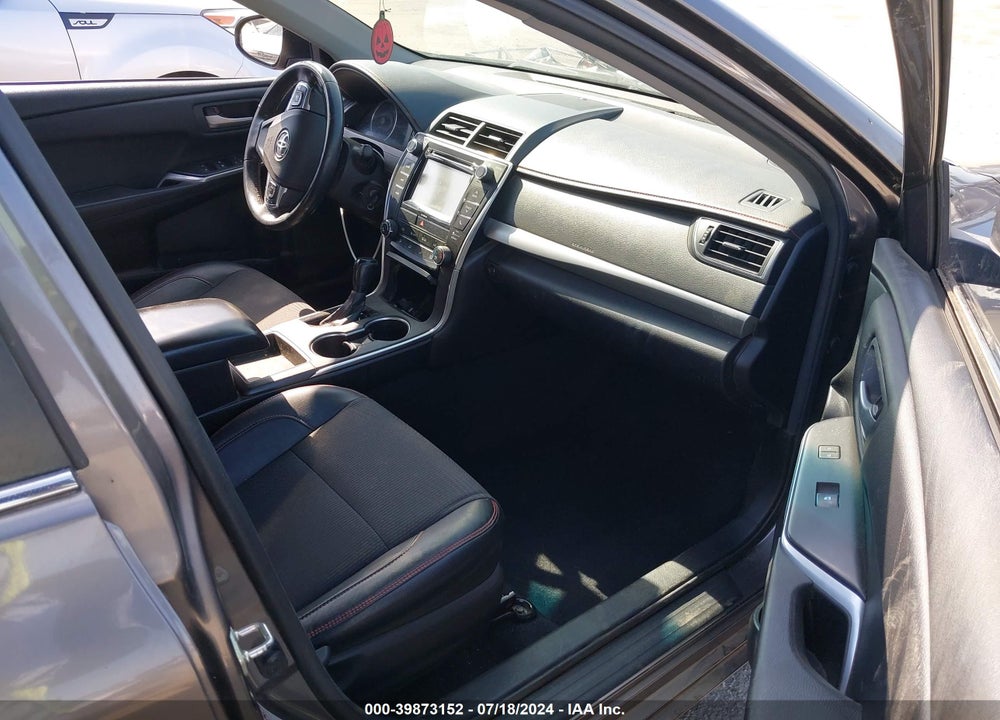 2017 TOYOTA CAMRY SE VIN: 4T1BF1FK6HU301362