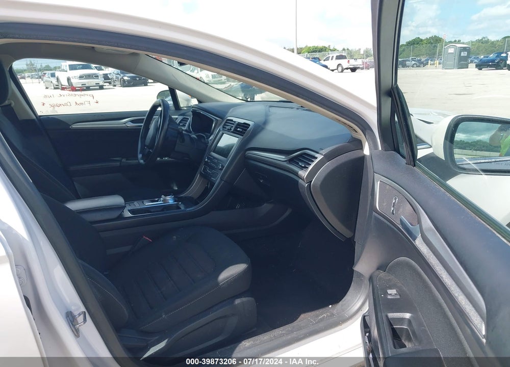 2020 FORD FUSION SE VIN: 3FA6P0HD6LR233842