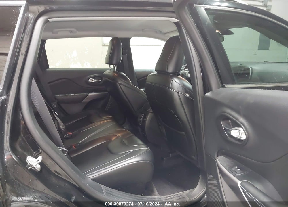 2019 JEEP CHEROKEE LATITUDE PLUS 4X4 VIN: 1C4PJMLB4KD194706