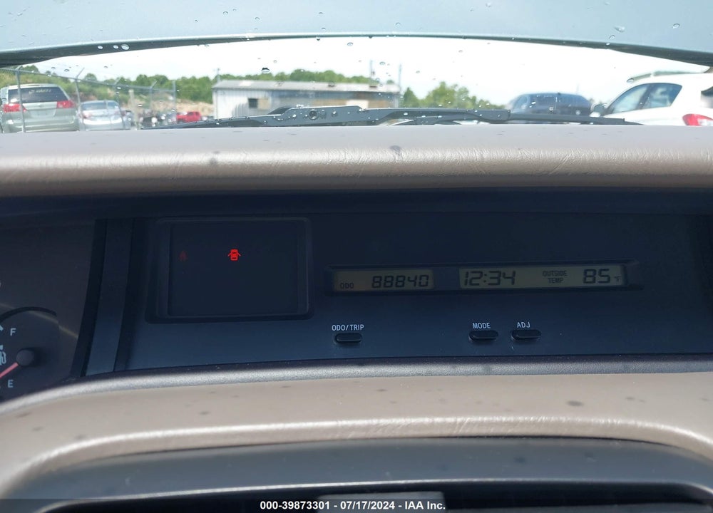 2003 TOYOTA AVALON XL VIN: 4T1BF28BX3U298896