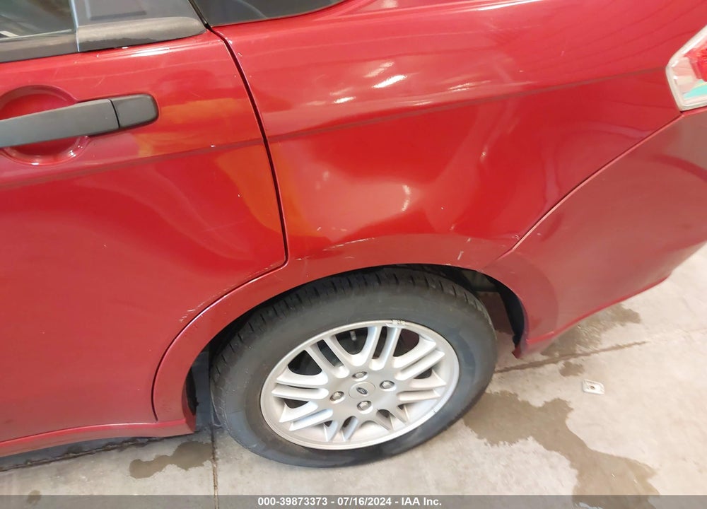 2011 FORD FOCUS SE VIN: 1FAHP3FN8BW148373