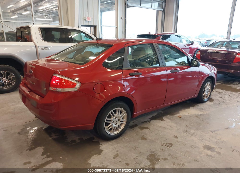 2011 FORD FOCUS SE VIN: 1FAHP3FN8BW148373