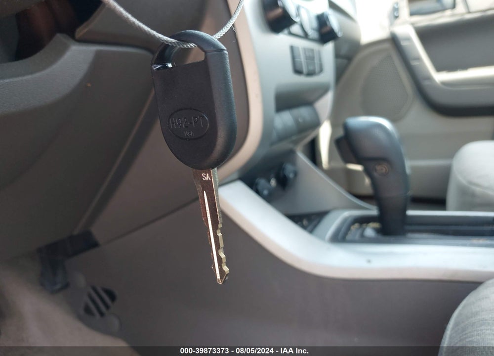 2011 FORD FOCUS SE VIN: 1FAHP3FN8BW148373
