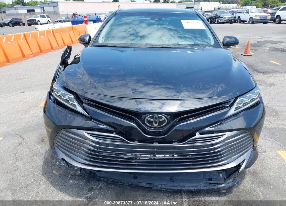 2018 TOYOTA CAMRY XLE V6 VIN: 4T1BZ1HK1JU014263