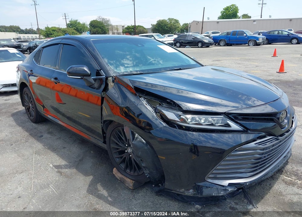 2018 TOYOTA CAMRY XLE V6 VIN: 4T1BZ1HK1JU014263