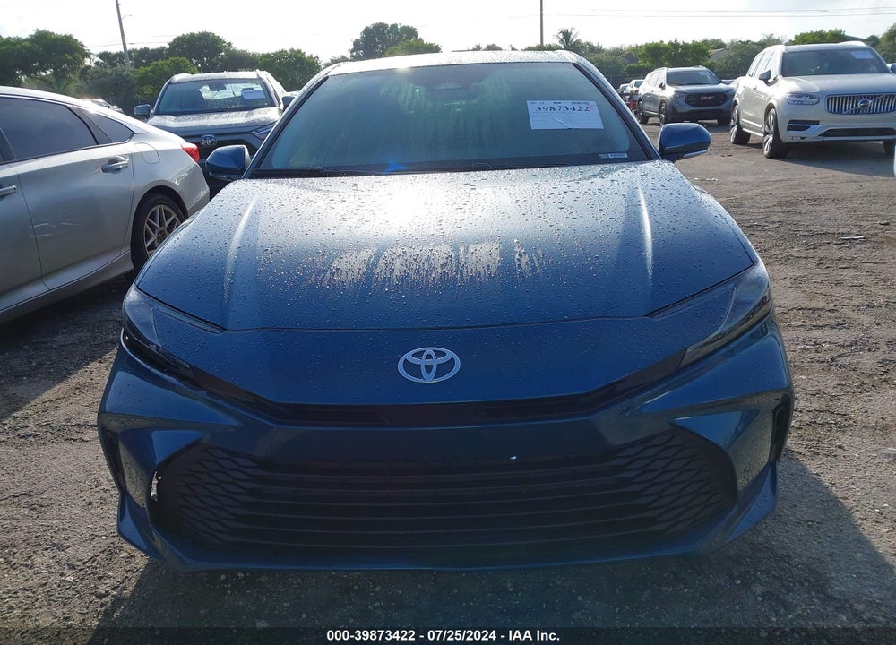 2025 TOYOTA CAMRY LE VIN: 4T1DAACK7SU502545