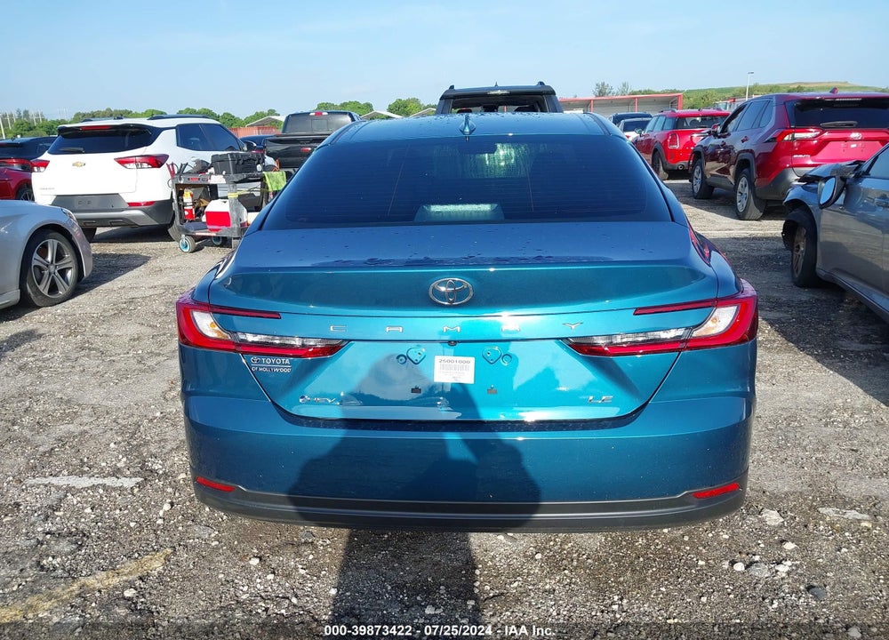 2025 TOYOTA CAMRY LE VIN: 4T1DAACK7SU502545