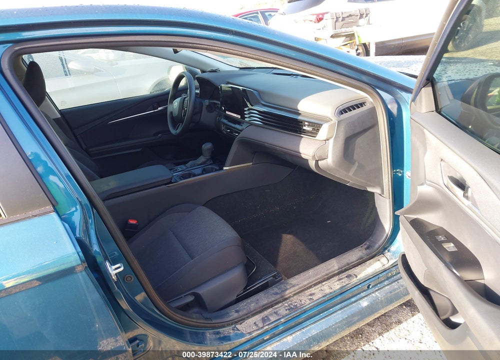 2025 TOYOTA CAMRY LE VIN: 4T1DAACK7SU502545