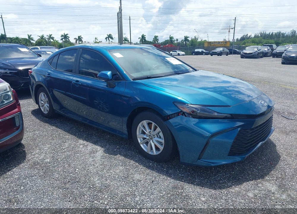 2025 TOYOTA CAMRY LE VIN: 4T1DAACK7SU502545