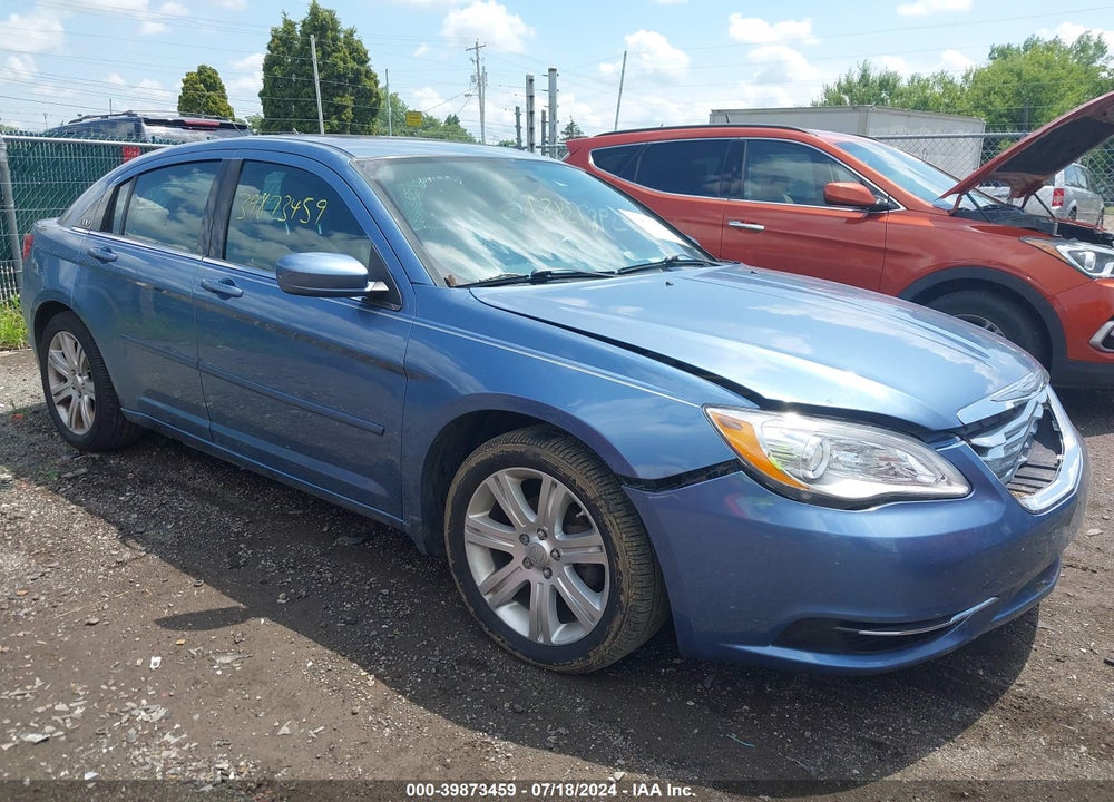 2011 CHRYSLER 200 TOURING VIN: 1C3BC1FB0BN607220