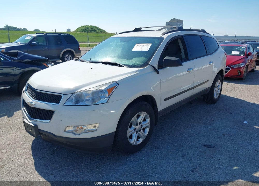 2011 CHEVROLET TRAVERSE LS VIN: 1GNKRFED9BJ356142