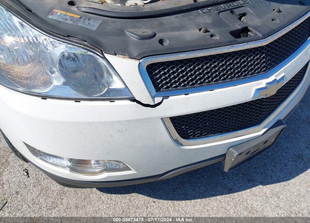 2011 CHEVROLET TRAVERSE LS VIN: 1GNKRFED9BJ356142