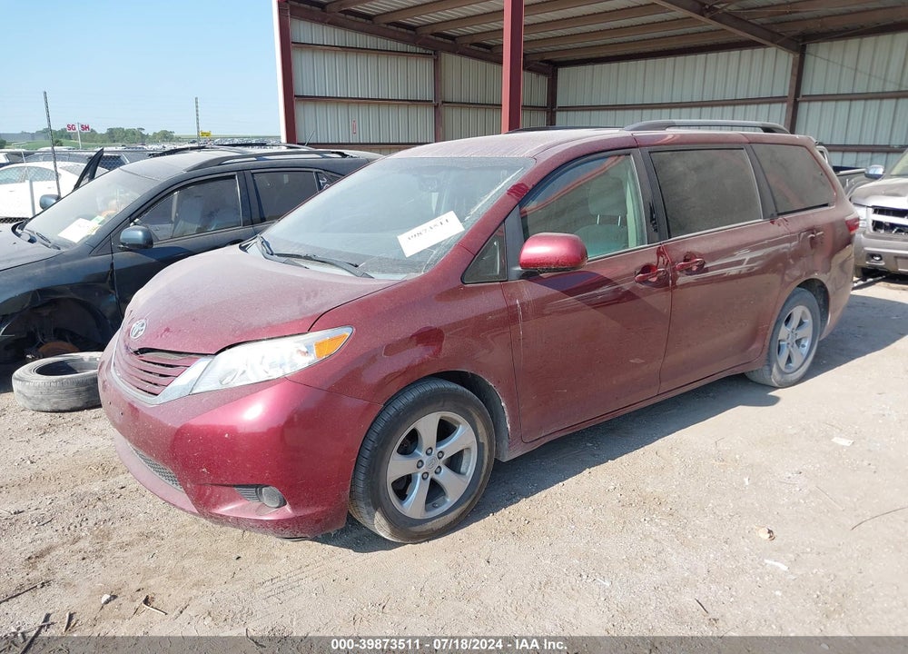 2015 TOYOTA SIENNA LE 8 PASSENGER VIN: 5TDKK3DC8FS573517