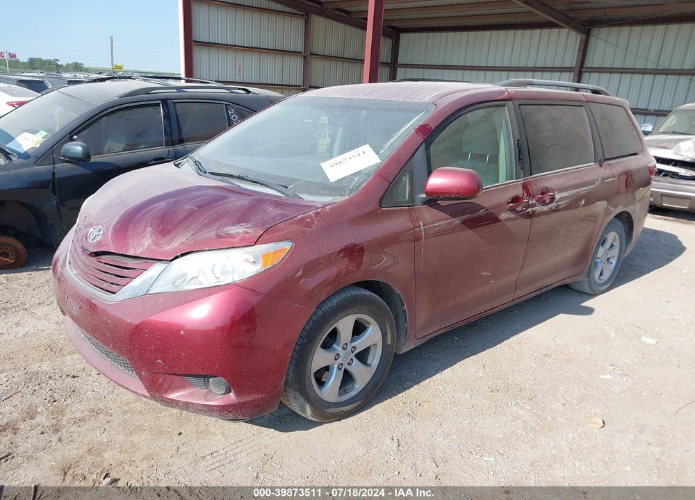 2015 TOYOTA SIENNA LE 8 PASSENGER VIN: 5TDKK3DC8FS573517