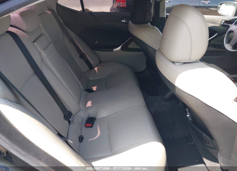 2010 LEXUS IS 350 VIN: JTHBE5C21A5024007