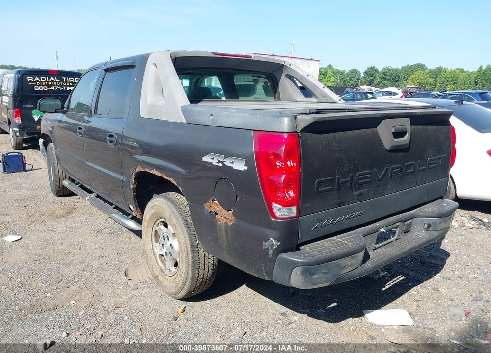 2005 CHEVROLET AVALANCHE 1500 LS VIN: 3GNEK12Z15G148220