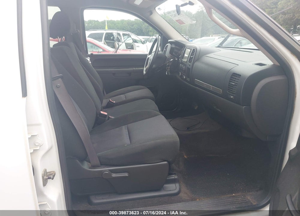 2011 CHEVROLET SILVERADO 1500 LT VIN: 3GCPCSEA0BG150045