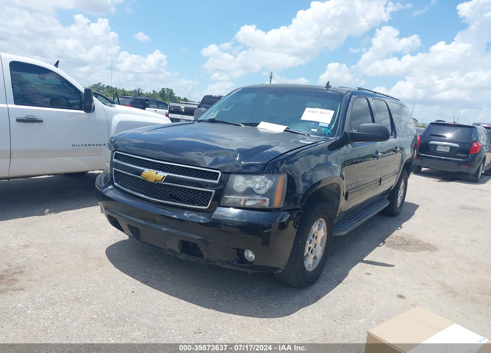 2014 CHEVROLET SUBURBAN 1500 LT VIN: 1GNSCJE09ER206927
