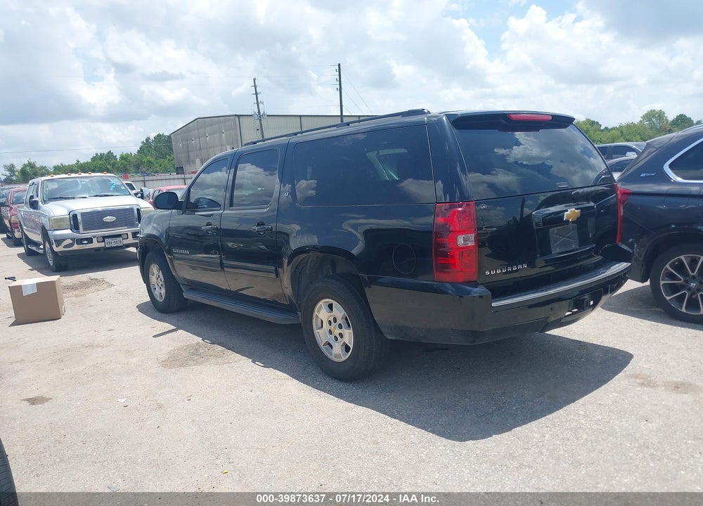 2014 CHEVROLET SUBURBAN 1500 LT VIN: 1GNSCJE09ER206927