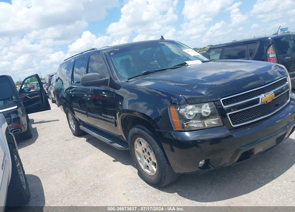 2014 CHEVROLET SUBURBAN 1500 LT VIN: 1GNSCJE09ER206927