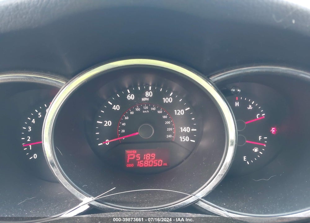 2012 KIA SORENTO LX VIN: 5XYKT3A10CG189868