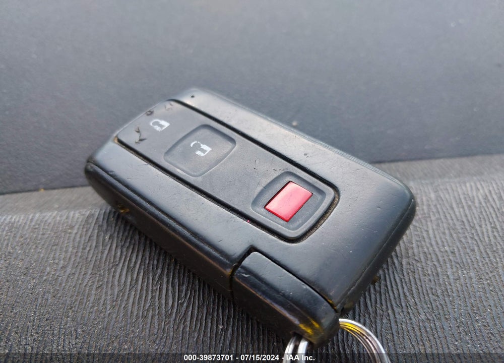 2008 TOYOTA PRIUS TOURING VIN: JTDKB20U283316852