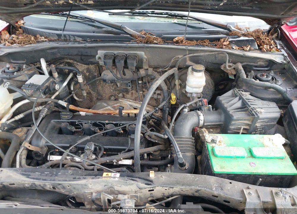 2005 FORD ESCAPE XLS VIN: 1FMYU02Z45KB07062