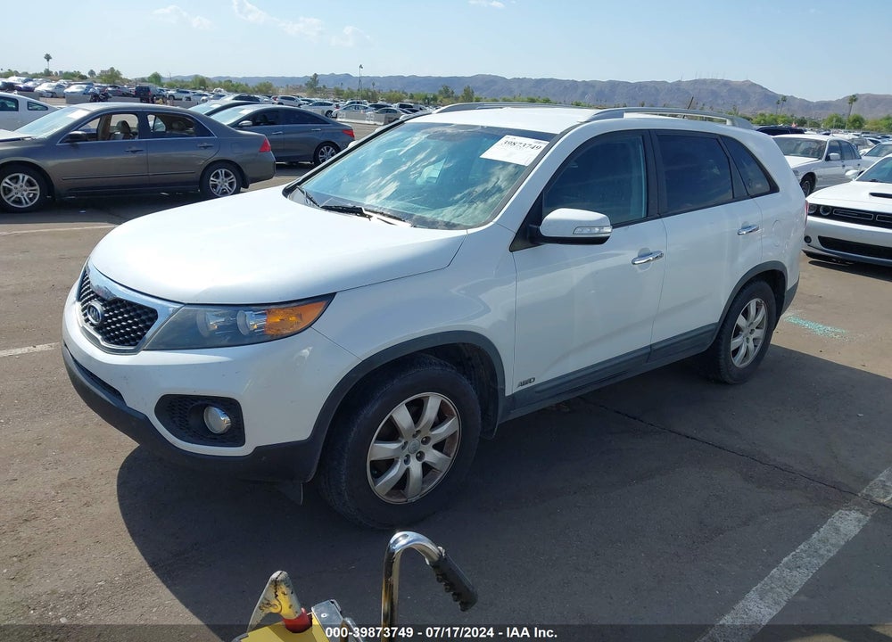 2013 KIA SORENTO LX VIN: 5XYKTDA20D0345469