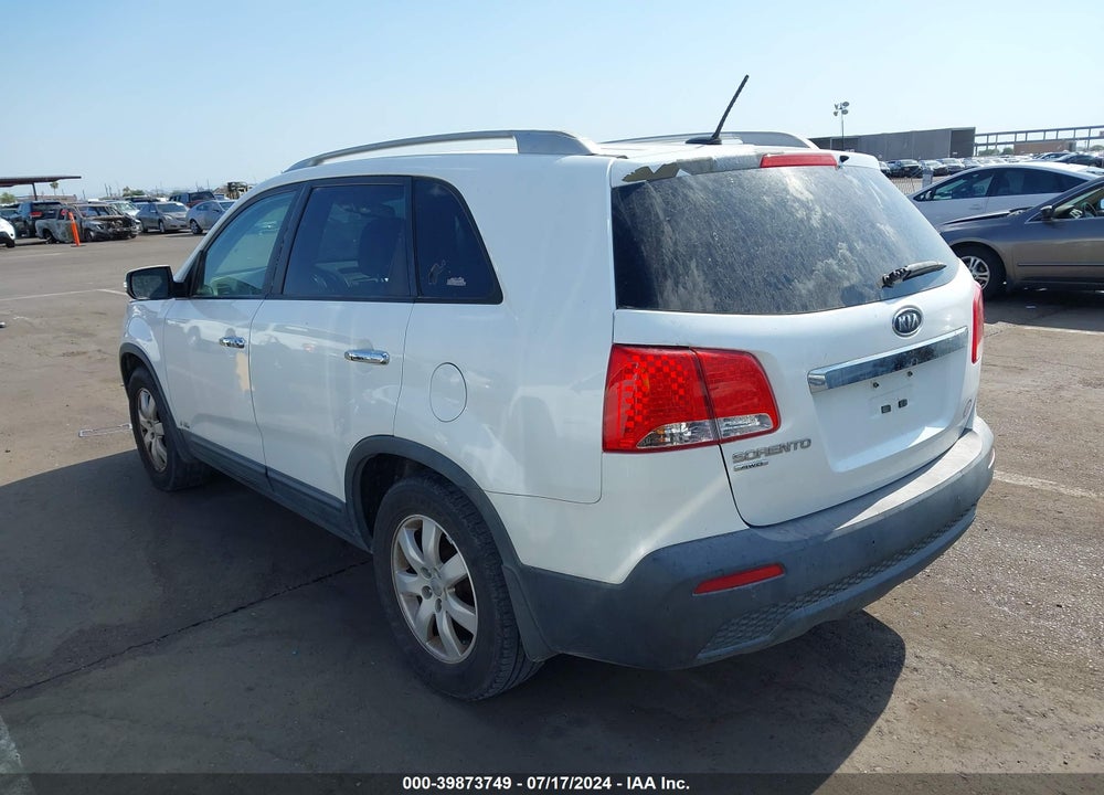 2013 KIA SORENTO LX VIN: 5XYKTDA20D0345469
