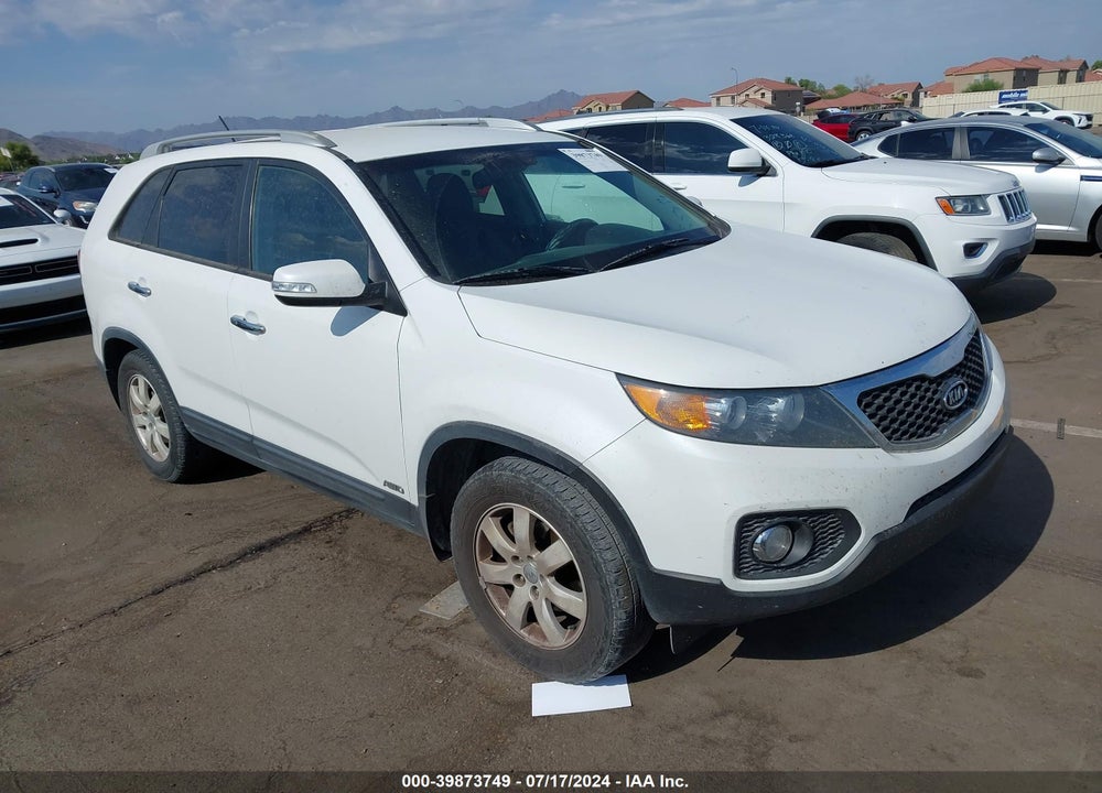 2013 KIA SORENTO LX VIN: 5XYKTDA20D0345469
