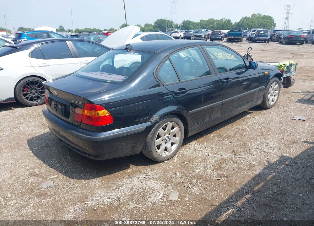 2004 BMW 325XI VIN: WBAEU33454PR07816