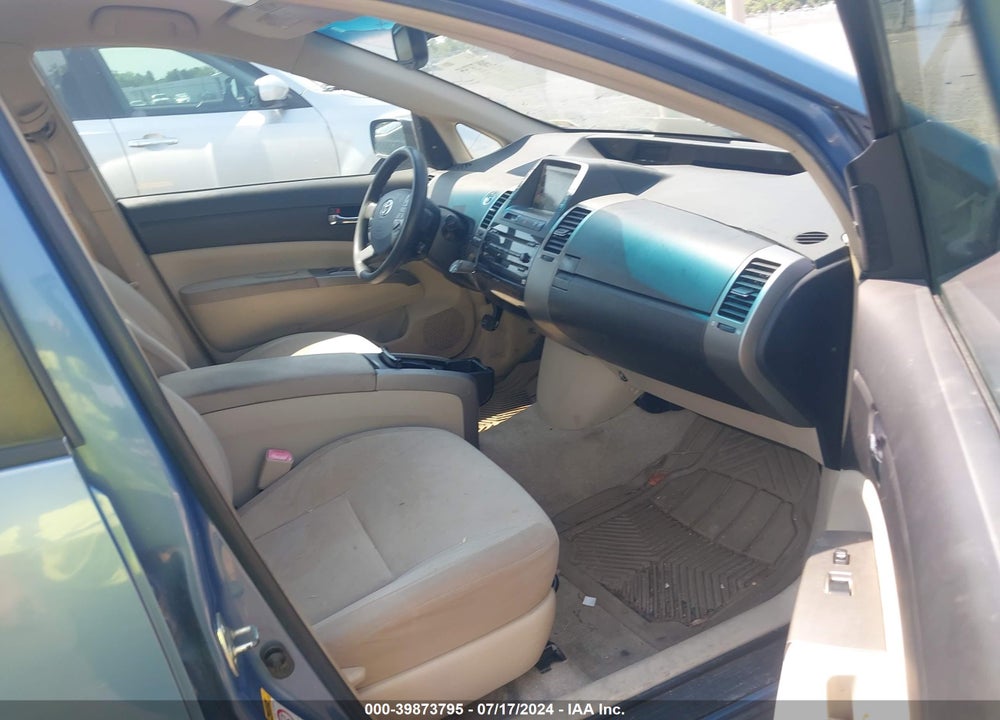 2005 TOYOTA PRIUS VIN: JTDKB20U853110849