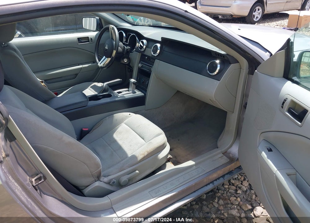 2006 FORD MUSTANG V6 VIN: 1ZVFT80N765195972