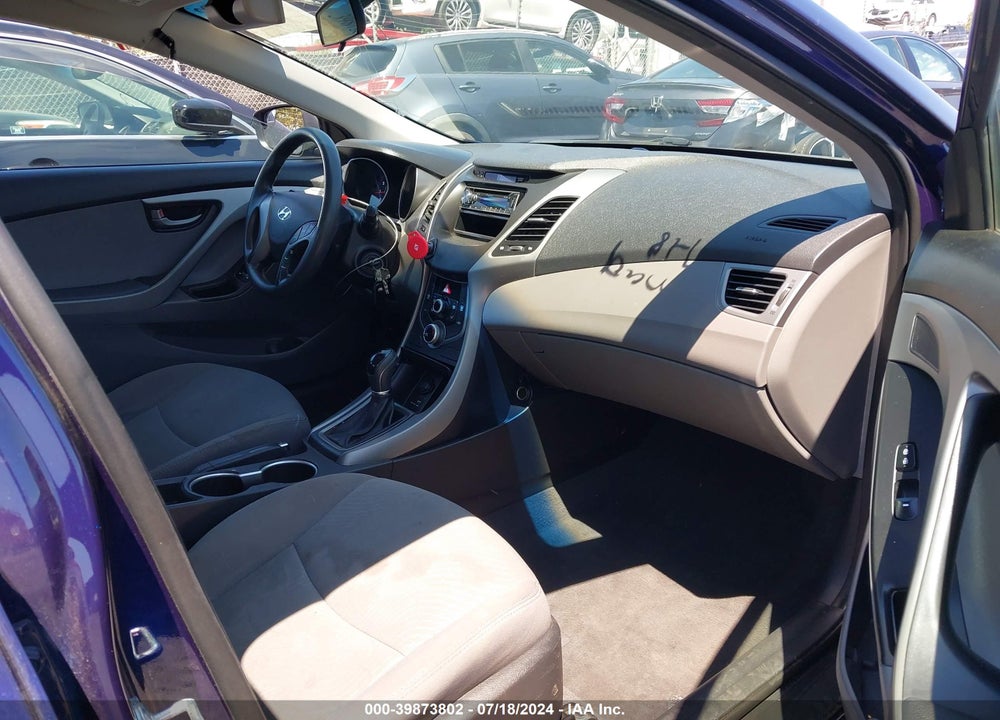2014 HYUNDAI ELANTRA SE VIN: 5NPDH4AE8EH533249