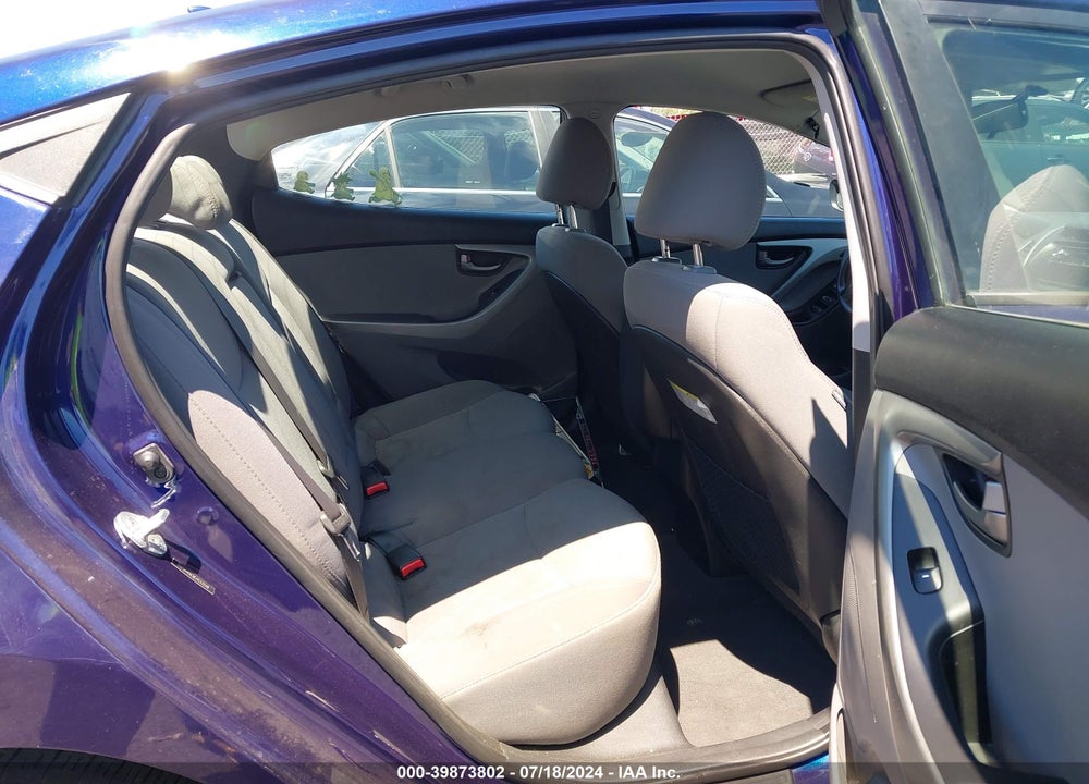 2014 HYUNDAI ELANTRA SE VIN: 5NPDH4AE8EH533249