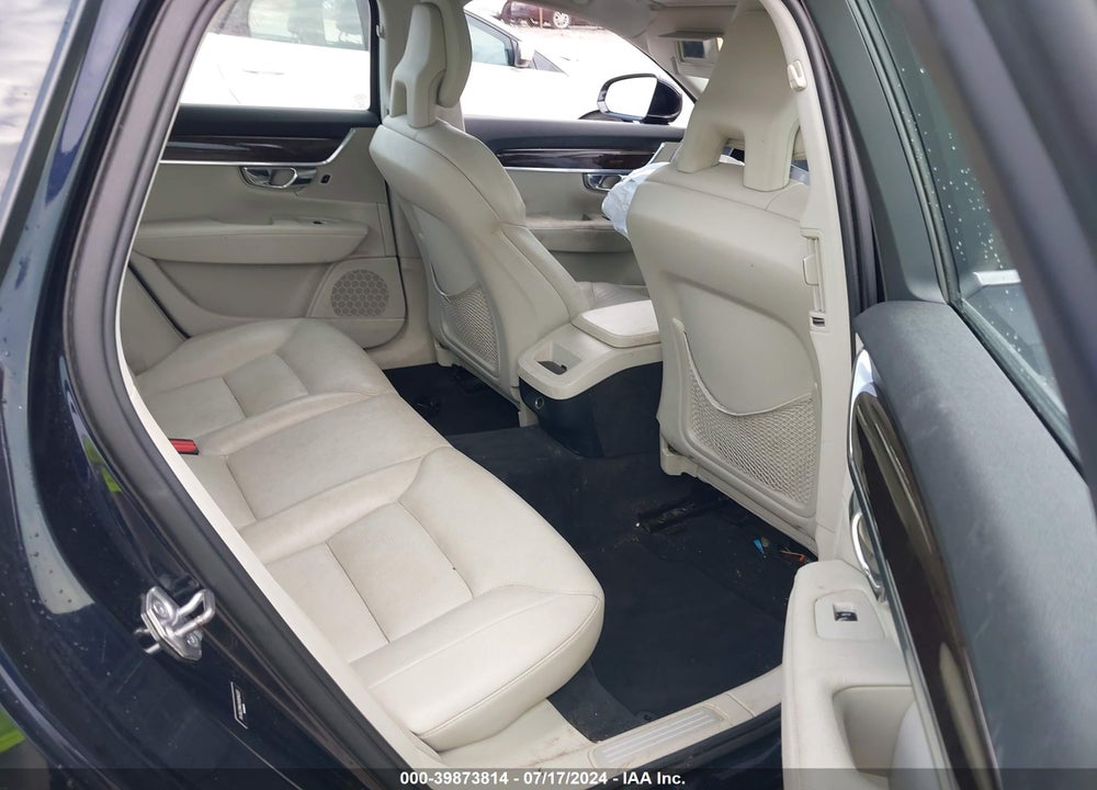 2017 VOLVO S90 T6 MOMENTUM VIN: YV1A22MK0H1004023
