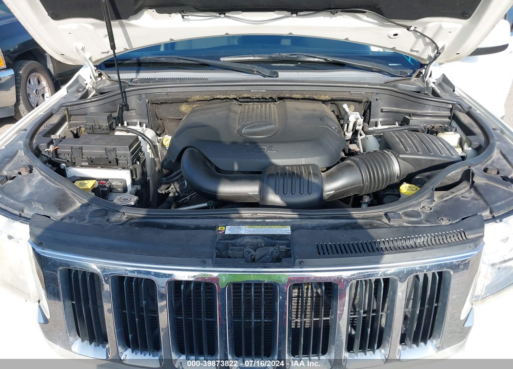 2011 JEEP GRAND CHEROKEE LAREDO VIN: 1J4RS4GG8BC568679