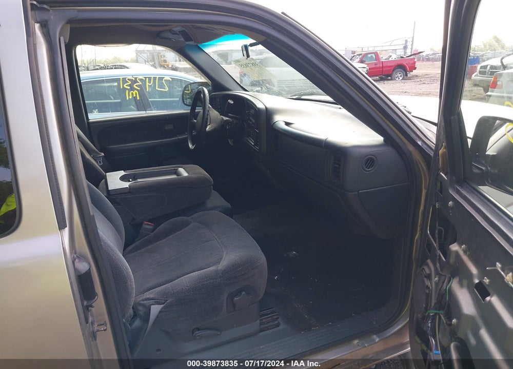 1999 CHEVROLET SILVERADO 1500 LS VIN: 1GCEK19T6XZ167813