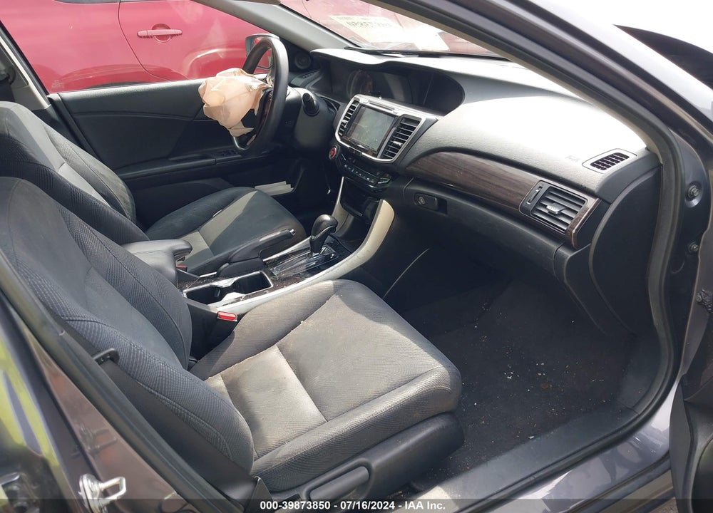 2016 HONDA ACCORD EX VIN: 1HGCR2F79GA215661
