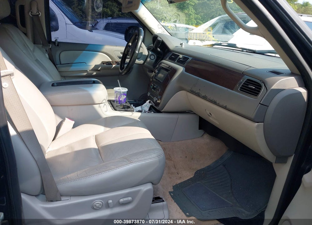 2007 CHEVROLET SUBURBAN 1500 LT VIN: 3GNFK16357G197238