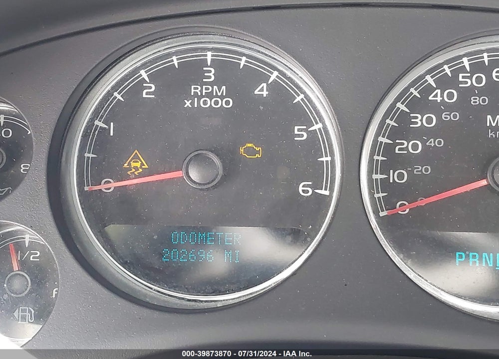 2007 CHEVROLET SUBURBAN 1500 LT VIN: 3GNFK16357G197238