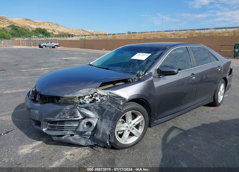 2014 TOYOTA CAMRY SE VIN: 4T1BF1FK3EU839349
