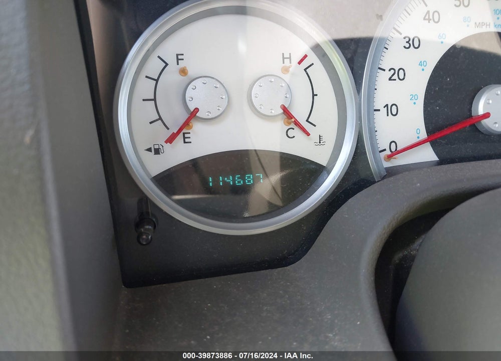2004 DODGE DURANGO SLT VIN: 1D4HD48NX4F138584