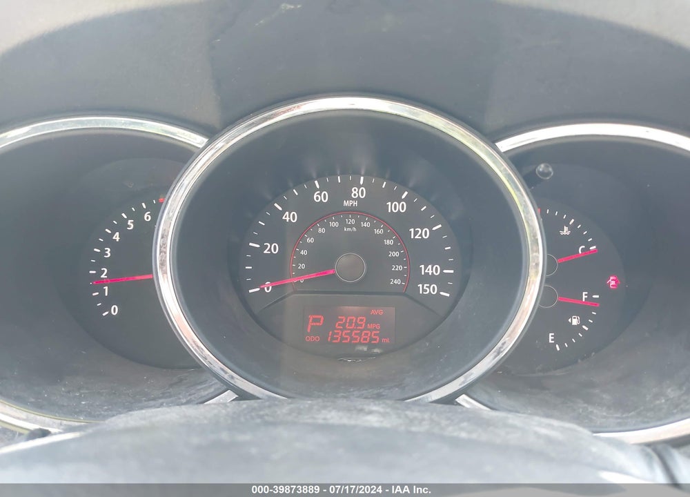 2011 KIA SORENTO EX V6 VIN: 5XYKUDA27BG116376