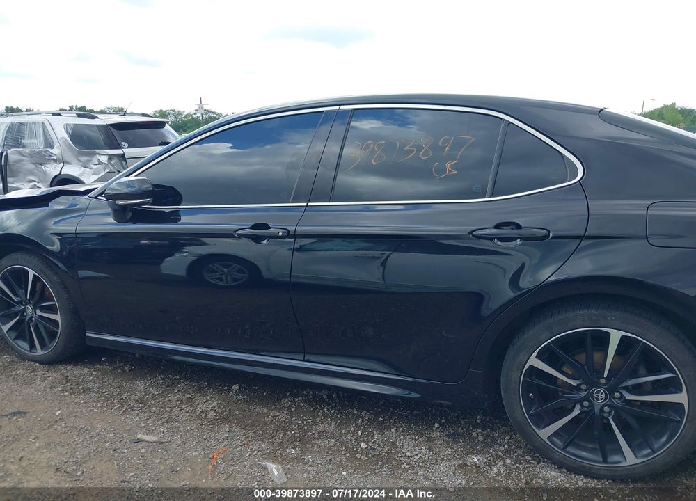 2018 TOYOTA CAMRY XSE VIN: 4T1B61HK3JU519892