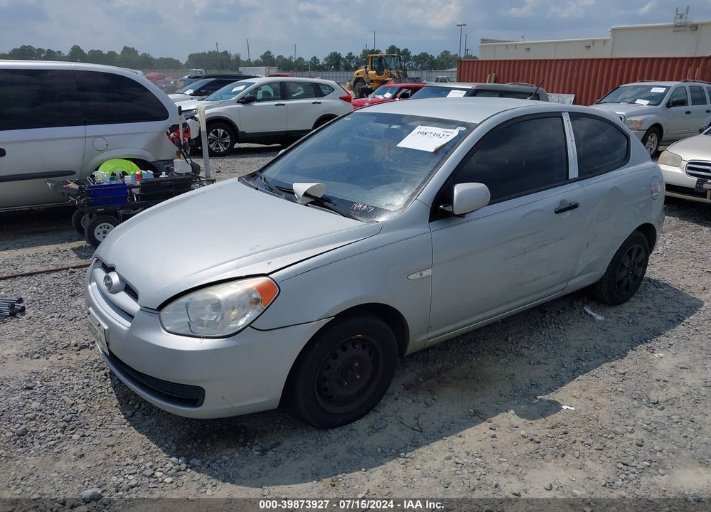 2010 HYUNDAI ACCENT VIN: KMHCM3AC6AU184815