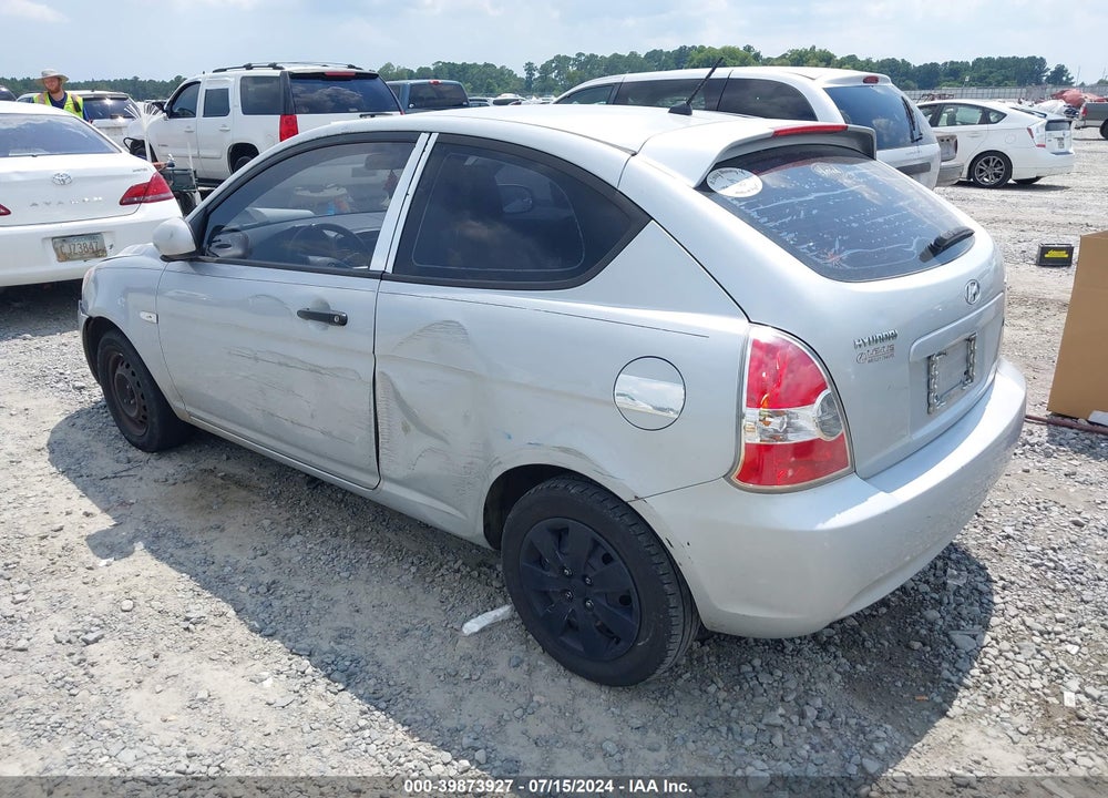 2010 HYUNDAI ACCENT VIN: KMHCM3AC6AU184815